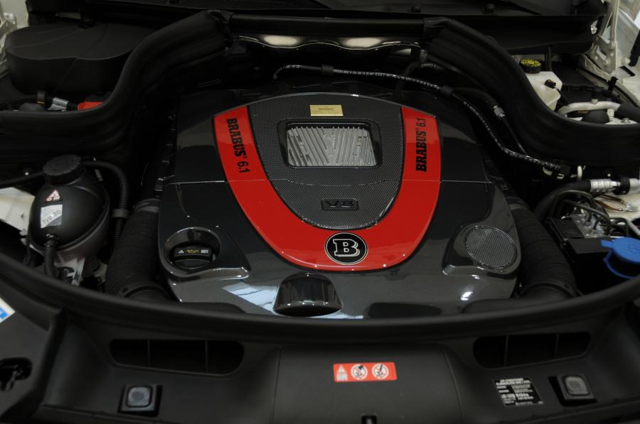  Mercedes-Benz GLK V8 by Brabus 2009 года  (фото 14 из 26)